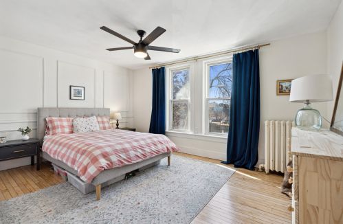 1672 Cass St, Milwaukee WI  53202-2053 exterior