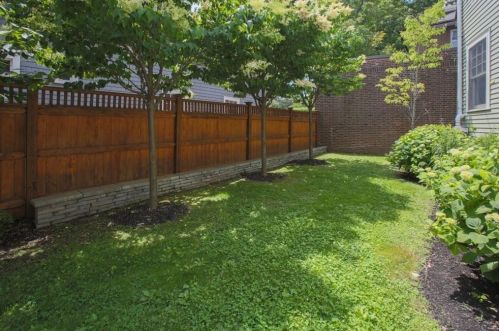 62 Powell St, Brookline, MA 02446-3929