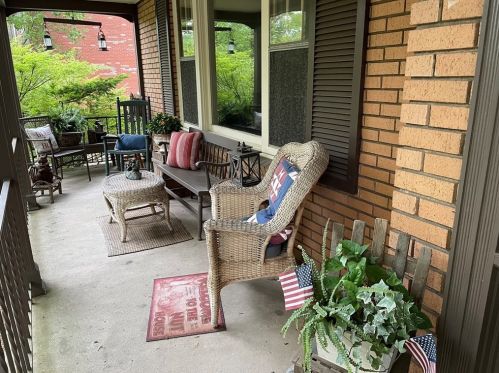 157 Thornberry Dr, Pittsburgh, PA 15235-5060