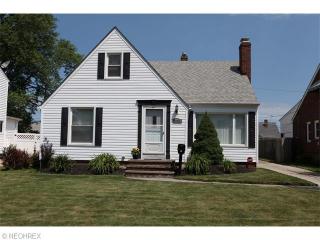 8124 Dartworth Dr, Cleveland, OH 44129-3934
