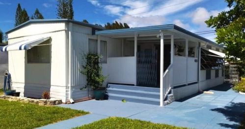 8971 Lawrence Rd, Boynton Beach FL 33436-2004 exterior