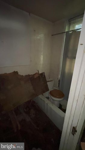 816 6 St, Chester PA 19013-3705 exterior