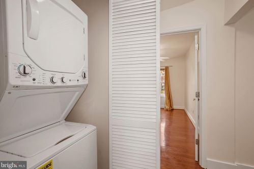 4504 Dix St, Washington DC 20019-4668 exterior