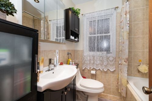 2931 Meade Ave, Chicago IL 60634-1522 exterior