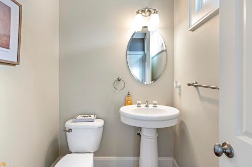 975 Faith Ave, Atlanta GA  30316-6812 exterior