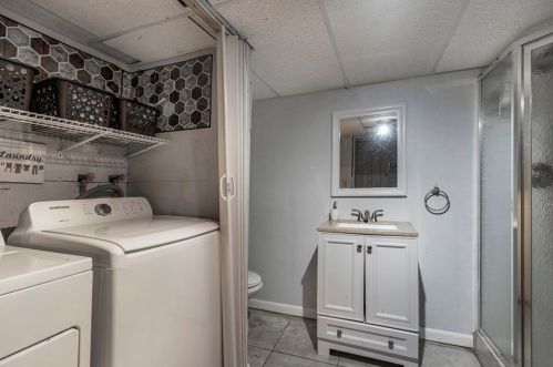 49 Kilton St, Taunton MA 02780-2953 exterior