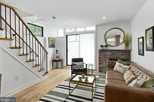 2004 Addison St, Philadelphia PA  19146-1307 exterior