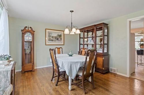 833 Macarthur Dr, Pittsburgh PA 15228-1704 exterior