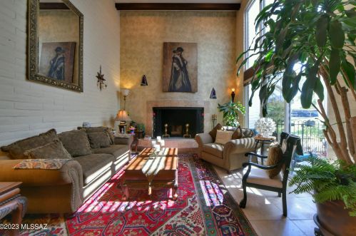 720 Roller Coaster Rd, Tucson AZ 85704-2628 exterior