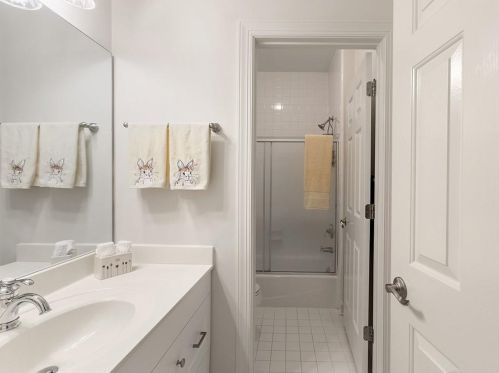 35 Kenmare Hall, Atlanta GA 30324-2566 exterior