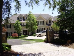 74 Oak Hill St, Newton, MA 02459-3432