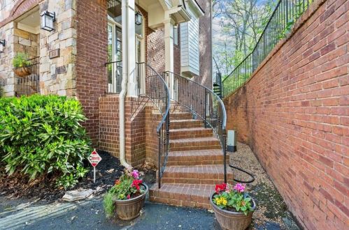 1152 Chantilly Commons Dr, Atlanta, GA 30324-5454