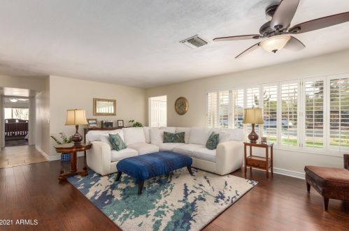 2710 Cinnabar Ave, Phoenix AZ 85020-1815 exterior