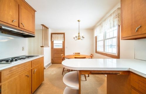 295 Draper St, Springfield MA 01108-2908 exterior