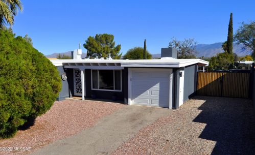 3231 Champlain Ave, Tucson AZ  85730-1942 exterior