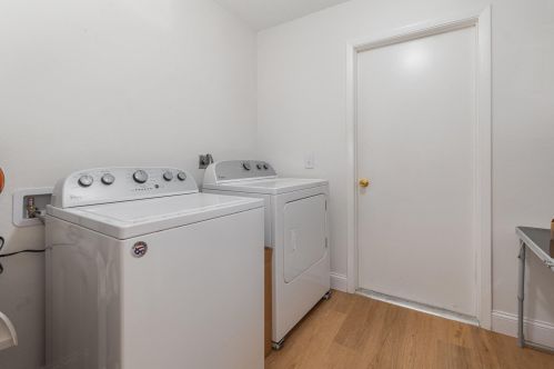 813 Cloyd Dairy Loop, Orlando FL  32825-7302 exterior