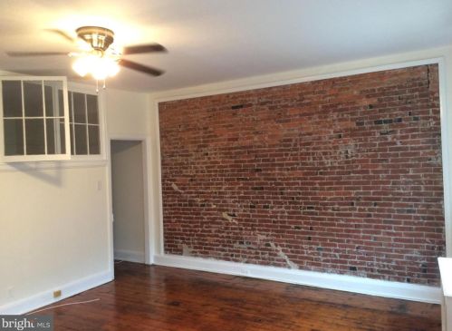 802 2nd St, Philadelphia PA 19122-3324 exterior