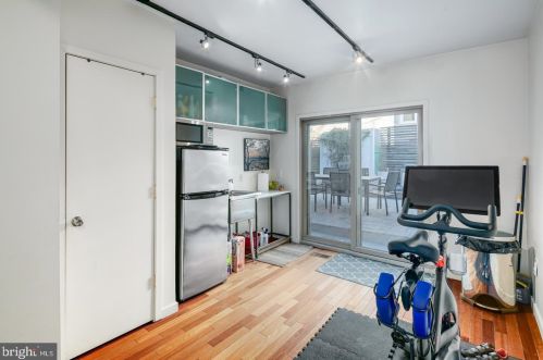 1313 11 St, Philadelphia PA 19147-5601 exterior