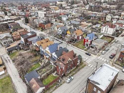 2236 Woodstock Ave, Pittsburgh PA 15218-2636 exterior