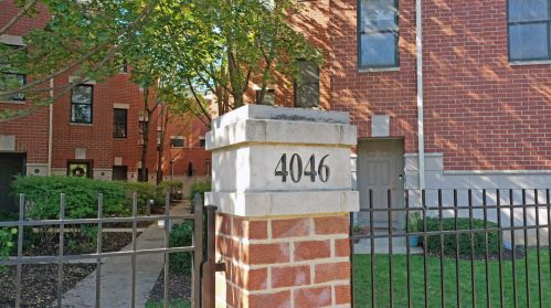 4046 Clark St, Chicago IL  60613-1985 exterior