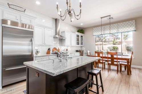 1766 Kaibab Dr, Chandler AZ 85249-3072 exterior