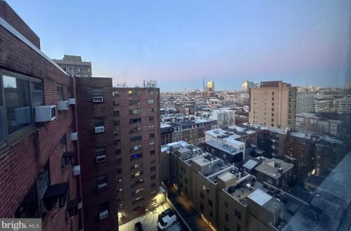 118 21st St, Philadelphia PA 19103-4431 exterior