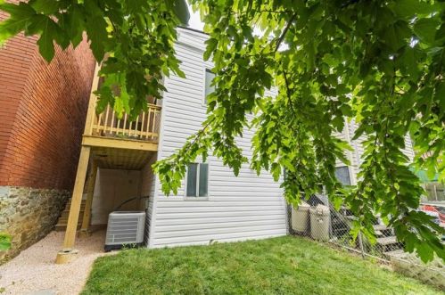 5145 Holmes St, Pittsburgh PA  15201-2433 exterior