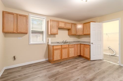 101 Eastern Ave, Joliet IL 60433-1034 exterior