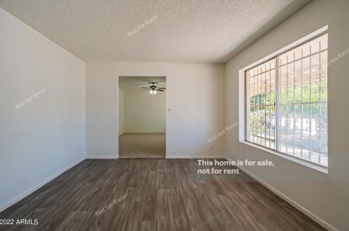 2233 47 Dr, Phoenix AZ 85031-1407 exterior