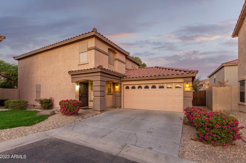 9428 Eaton Rd, Phoenix, AZ 85037-4274