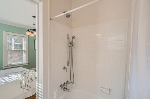 1776 Clifton Rd, Atlanta GA 30307-1252 exterior