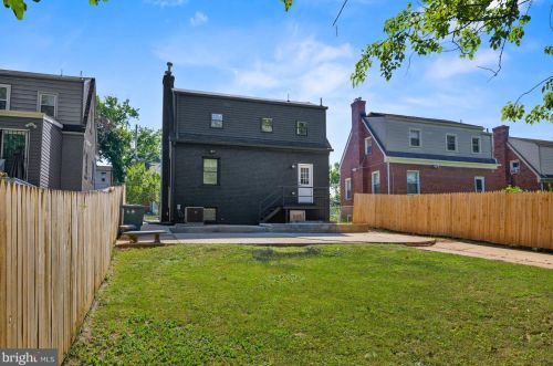 5020 Hanna Pl, Washington DC  20019-5818 exterior