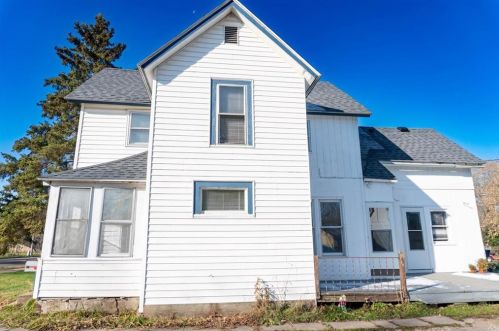 115 Messenger St, Canton WI 54868-2120 exterior