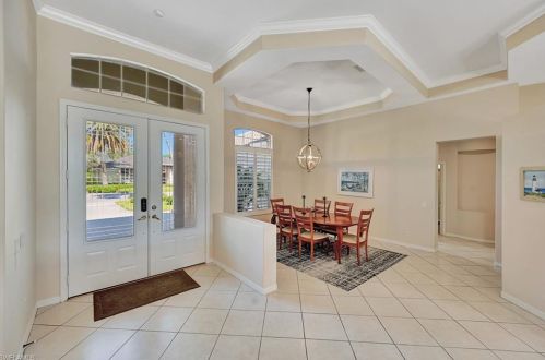 1690 Manchester Ct, Naples FL 34109-0429 exterior