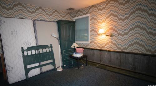 4 Ryder Ct, Huntington Station NY 11746-6142 exterior