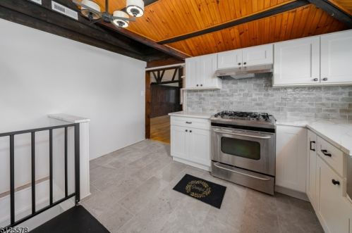 369 Shore Trl, Sparta NJ  07871-2045 exterior