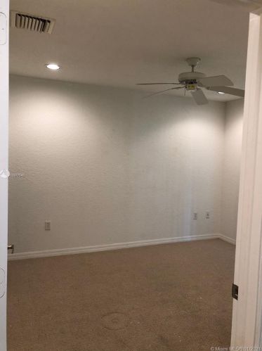 1754 Dove Tail Dr, Fort Pierce FL exterior