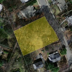 12 Nantucket Rd, Newton MA  02461-1408 aerial view