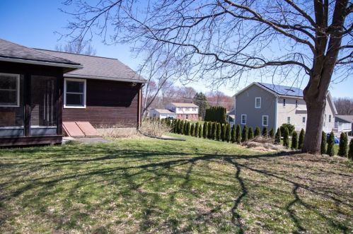 123 Bear Hole Rd, West Springfield MA 01089-1631 exterior