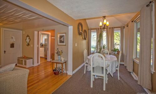 173 Cottage Rd, Enfield CT 06082-2209 exterior