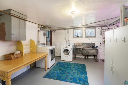 301 Oxford St, Duluth MN 55803-2327 exterior