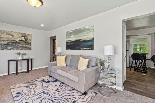 4932 20th St, Milwaukee WI  53221-2861 exterior