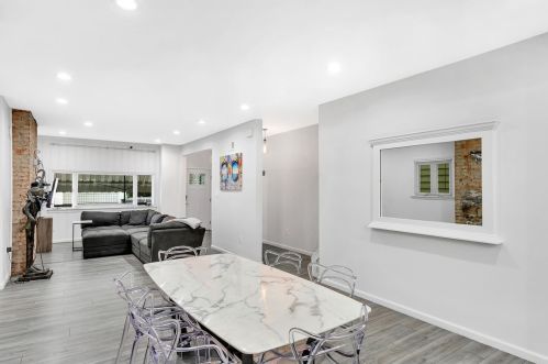 1850 Middle St, Pittsburgh PA 15227-3846 exterior