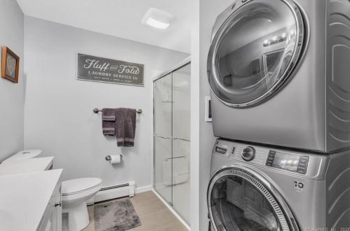 27 Ryefield, Enfield CT 06082-3935 exterior