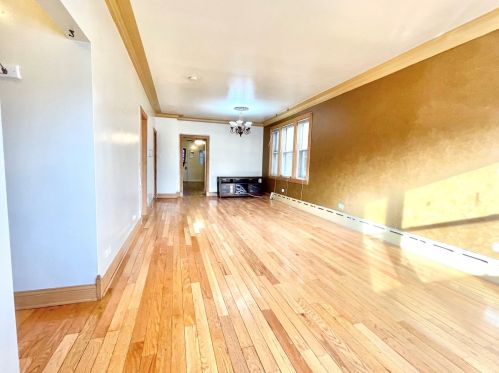 5522 Melrose St, Chicago, IL 60641-4118