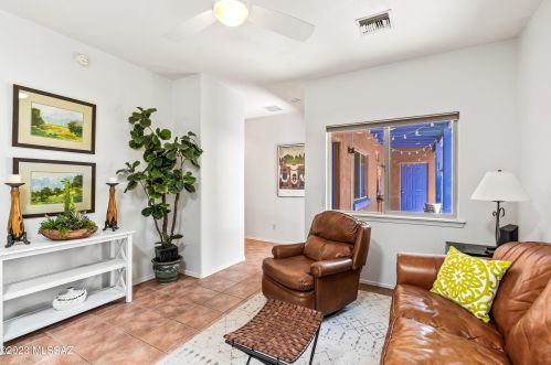 5245 Civano Blvd, Tucson AZ  85747-5744 exterior