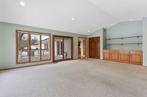 632 Callahan Pl, Saint Paul MN 55118-4336 exterior