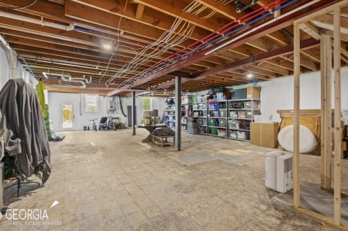 65 Barbara Ln, Atlanta GA  30327-3319 exterior