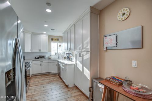 4152 4th Ave, Phoenix AZ  85013-3033 exterior