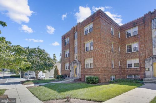 300 Aspen St, Washington DC 20012-2753 exterior